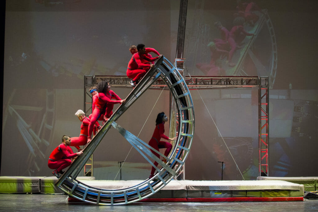 Harris Theater STREB: SEA Harris Theater STREB: SEA