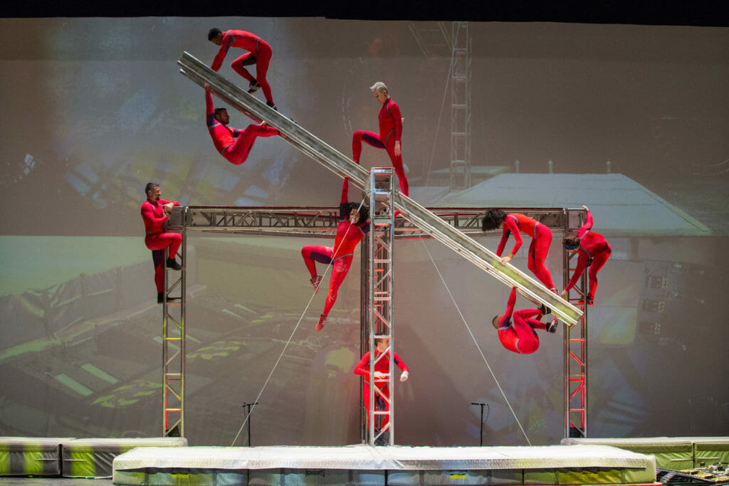 Harris Theater STREB: SEA Harris Theater STREB: SEA