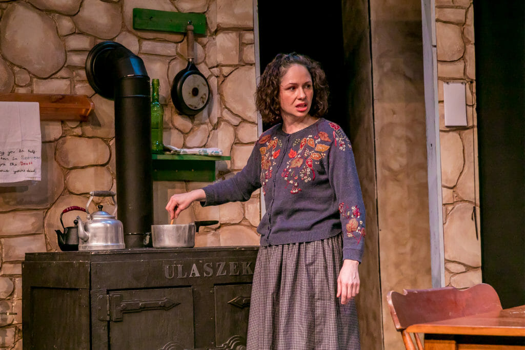 Bluebird Arts THE BEAUTY QUEEN OF LEENANE Bluebird Arts THE BEAUTY QUEEN OF LEENANE