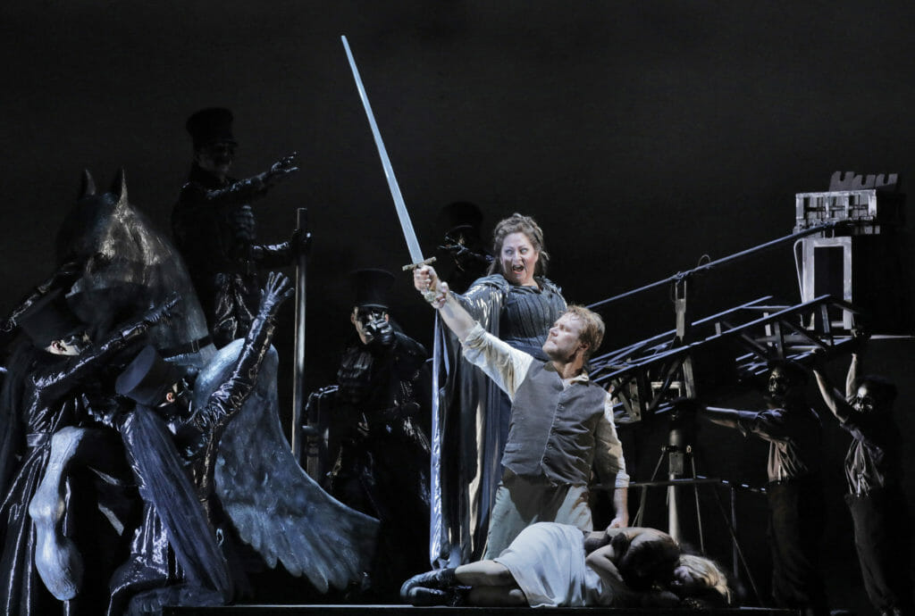 Lyric Opera – DIE WALKURE Lyric Opera - DIE WALKURE