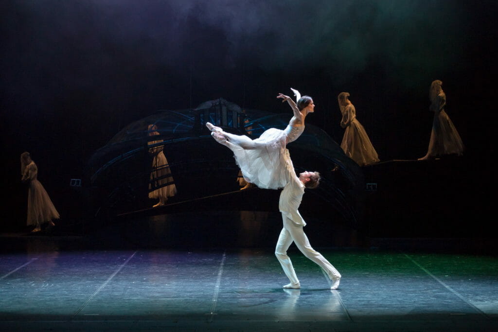 Eifman Ballet RED GISELLE Eifman Ballet RED GISELLE