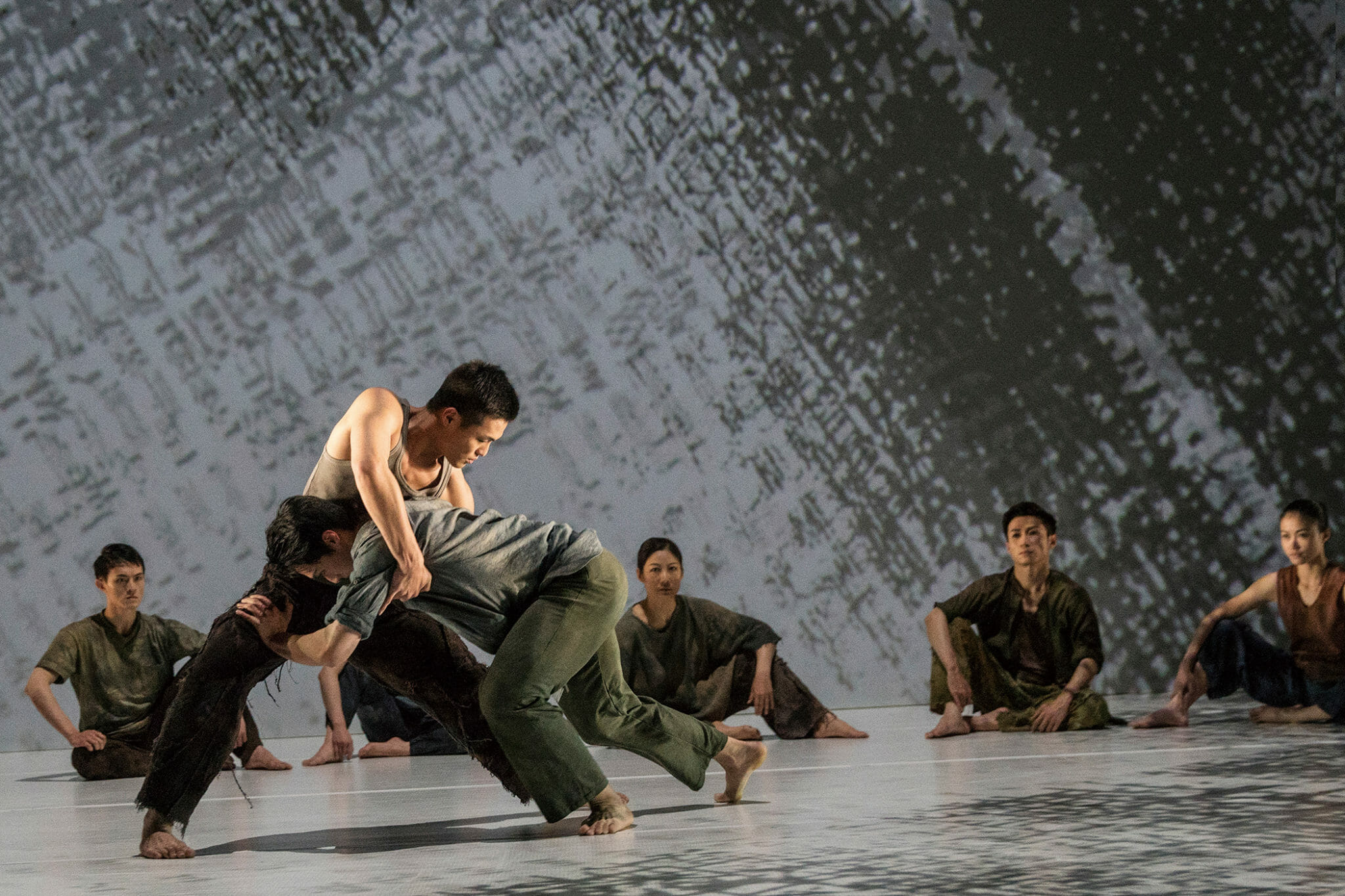 Dance Center of Columbia College Chicago and Harris Theater Present Cloud Gate Dance Theatre of Taiwan in FORMOSA: A Spiritual Journey
