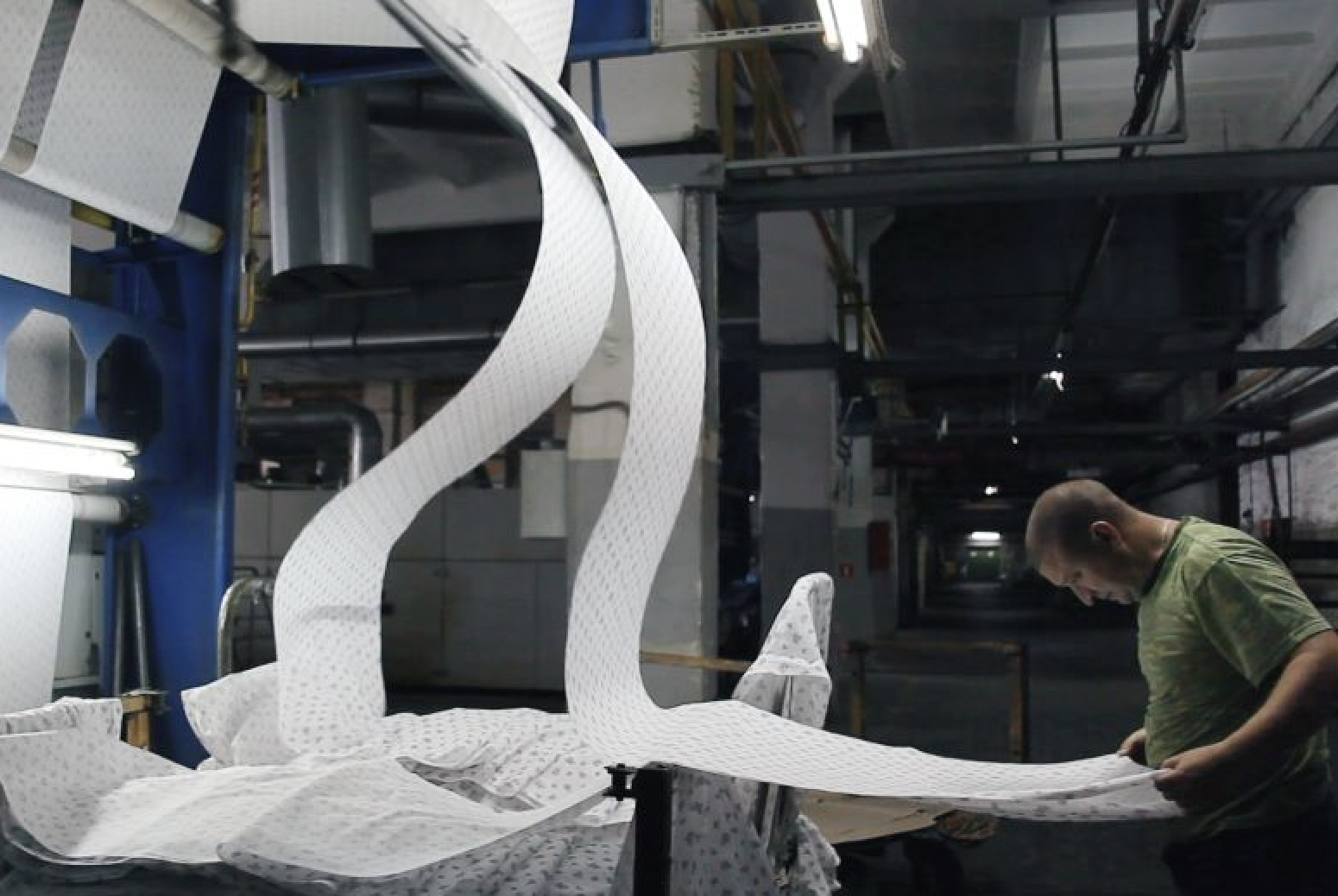 Flying Film Festival ETHNOGRAPHY OF FACTORIES
